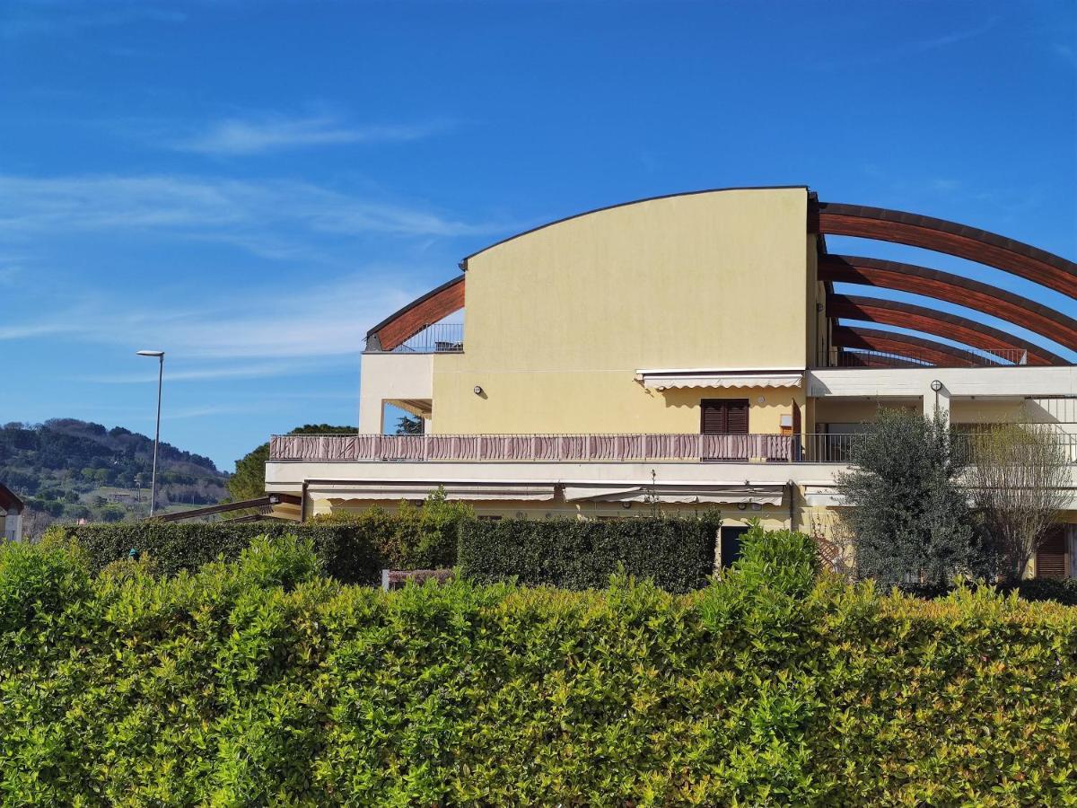 Appartamento L'Azalea - A Due Passi Da Numana Con Grande Terrazzo E Piscina Condominiale Stagionale Sirolo Exterior photo